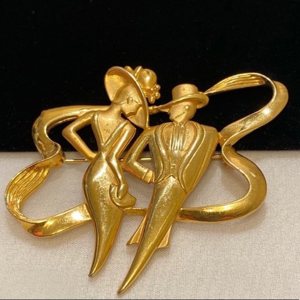Vintage J.J. Gold Haute Couture Couple Brooch